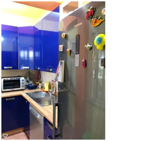With 2 Bedrooms In With Enclosed Garden And Wifi 300 M From The Beach *